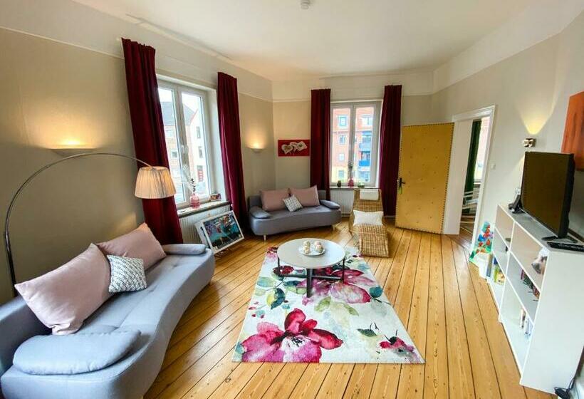 پانسیون Villa Hanseart Lübeck   Privatzimmer In Zentraler Lage