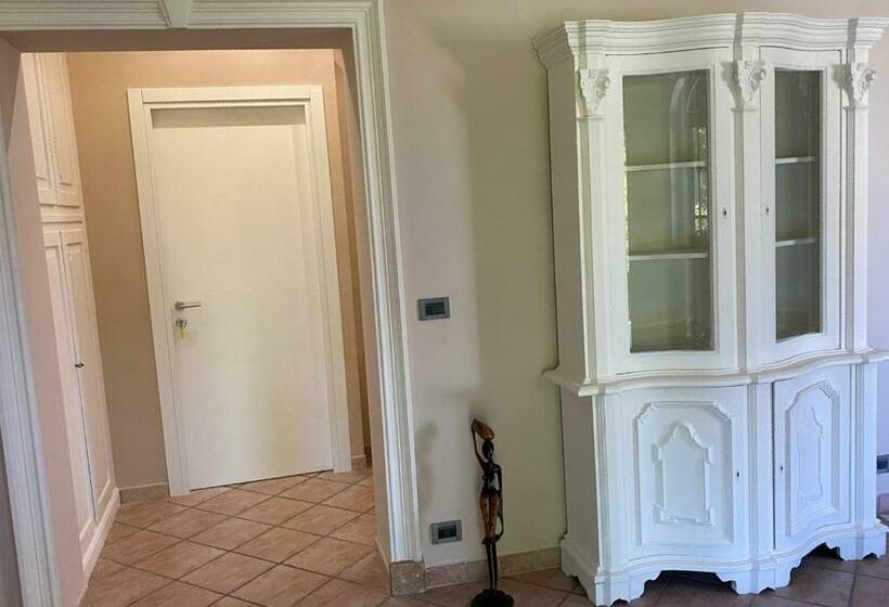 بنسيون Villa Mariposa