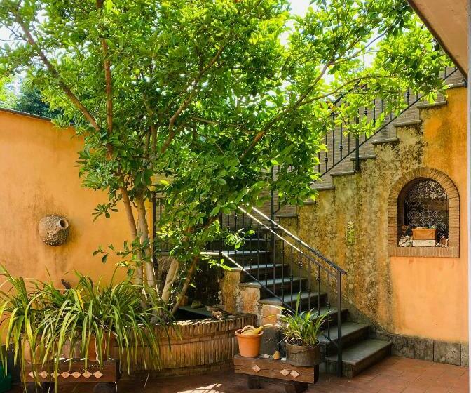 بنسيون Villa Mariposa