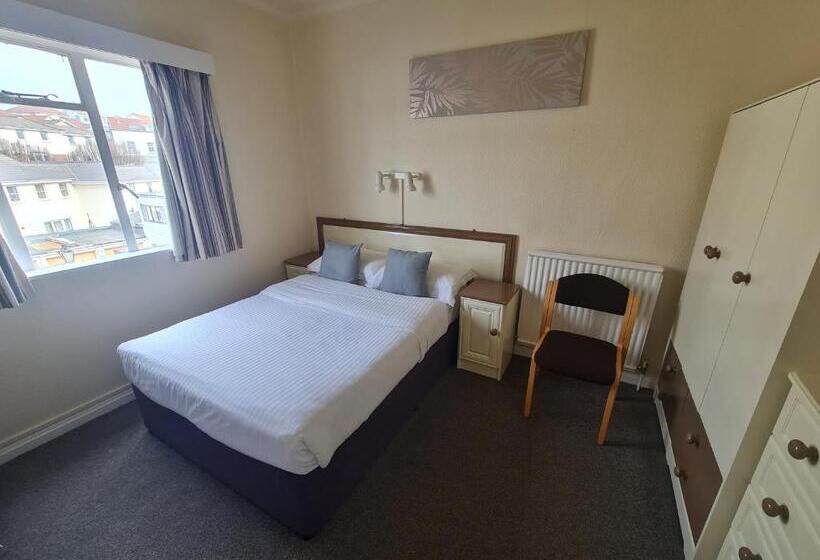 پانسیون Villa Nova