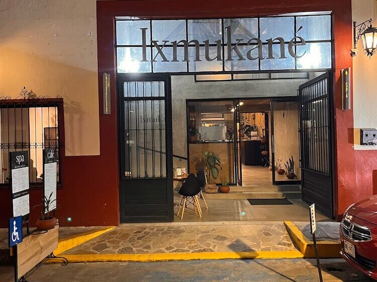 리조트 Ixmukané Hotel & Spa