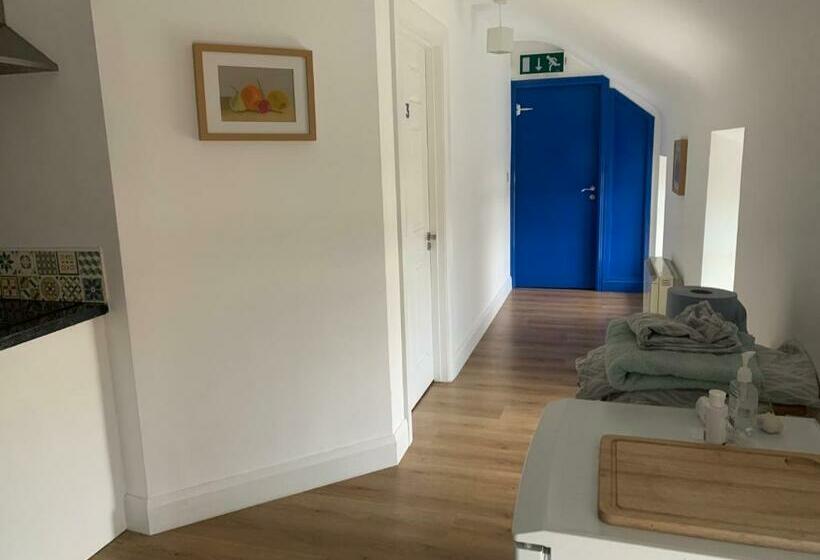 Room 2 Camp Street B&b & Self Catering