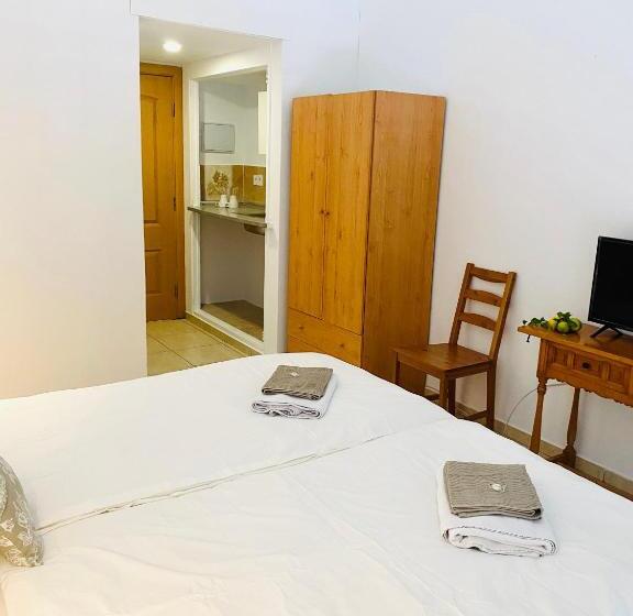 هاستل Hostal Villa Senese