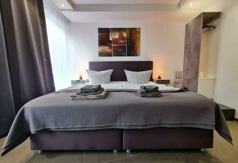 Check Inn Hotels   Essen