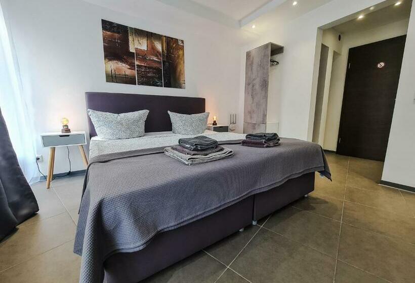 Check Inn Hotels   Essen