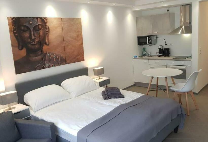 Check Inn Hotels   Essen