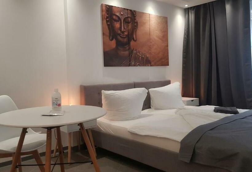 Check Inn Hotels   Essen