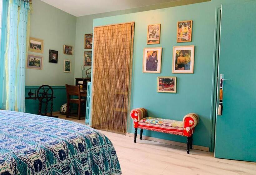 مبيت وإفطار Aux Couleurs De Commarin Chambres D Hôtes