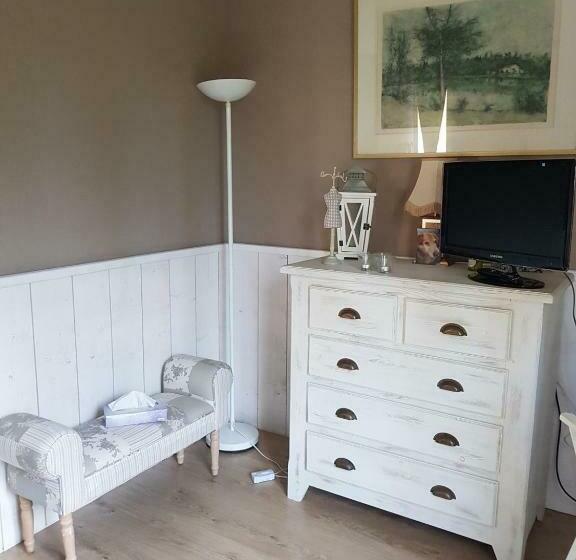 민박 Chambre D Hotes à 4 Kms D Uzes  Chez Nadou