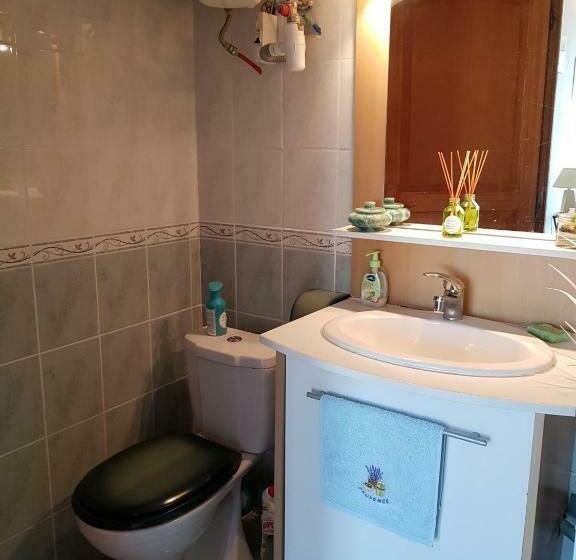 住宿加早餐 Chambre D Hotes à 4 Kms D Uzes Chez Nadou