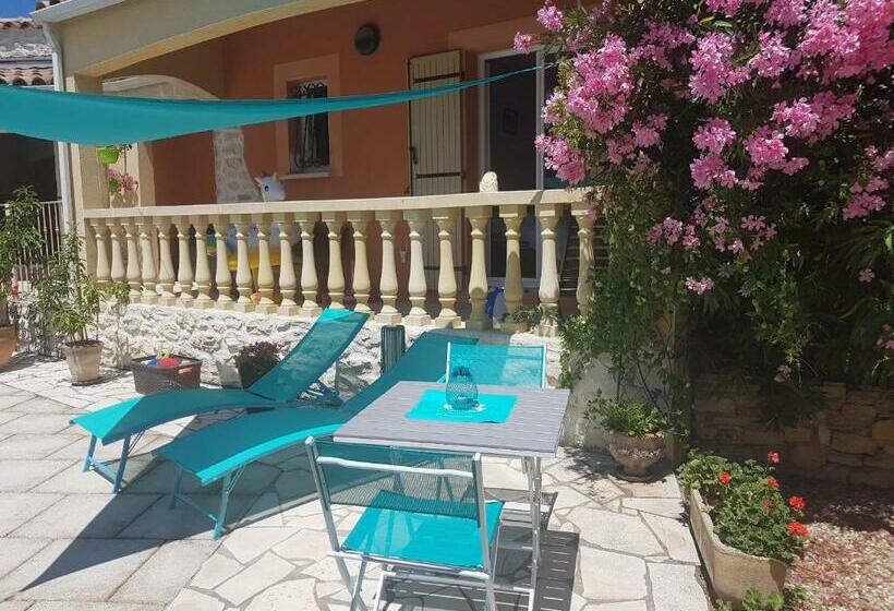 مبيت وإفطار Chambre D Hotes à 4 Kms D Uzes  Chez Nadou
