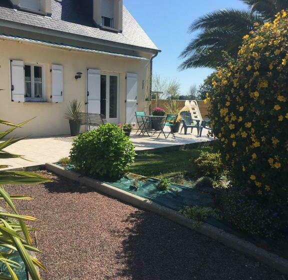 مبيت وإفطار Côté Jardin Des Charmilles