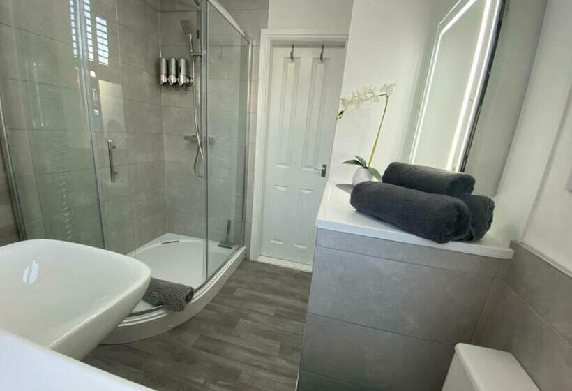 צימר Debonair Bnb @33