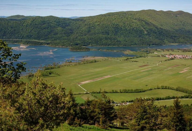 تختخواب و صبحانه Dom Na Slivnici