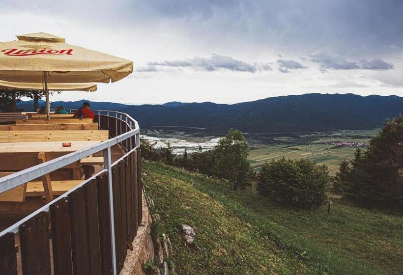 تختخواب و صبحانه Dom Na Slivnici