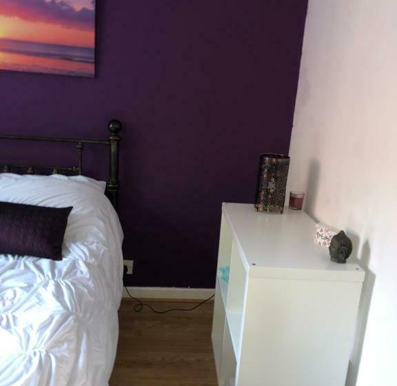 민박 Home From Home, Close To Redditch Hospital Abb