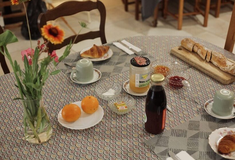 Bed and Breakfast Hostel Le Diablotin