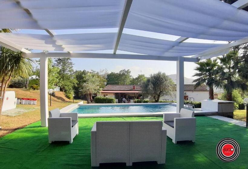 تختخواب و صبحانه Il Buco Relax