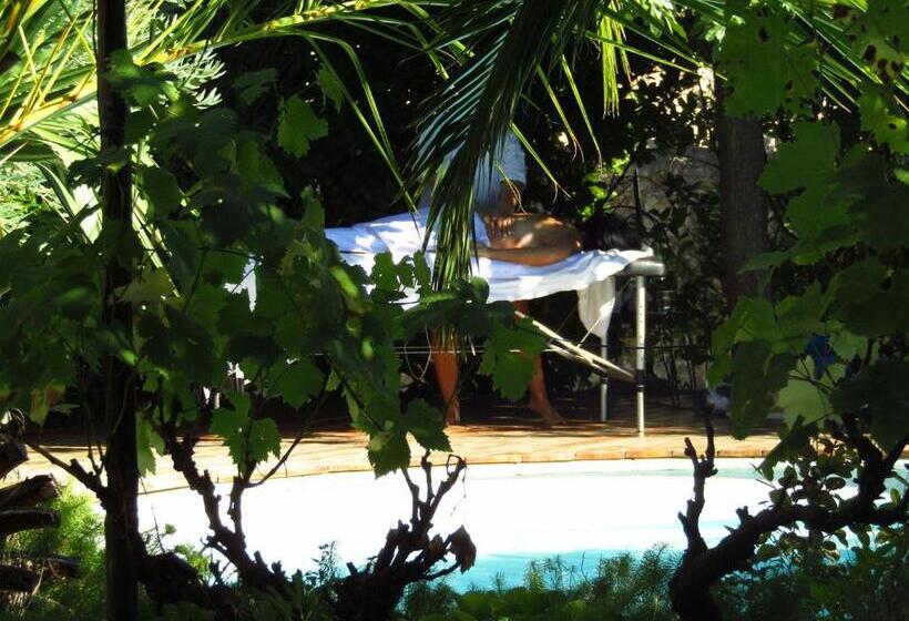 צימר La Bastide De Canaules