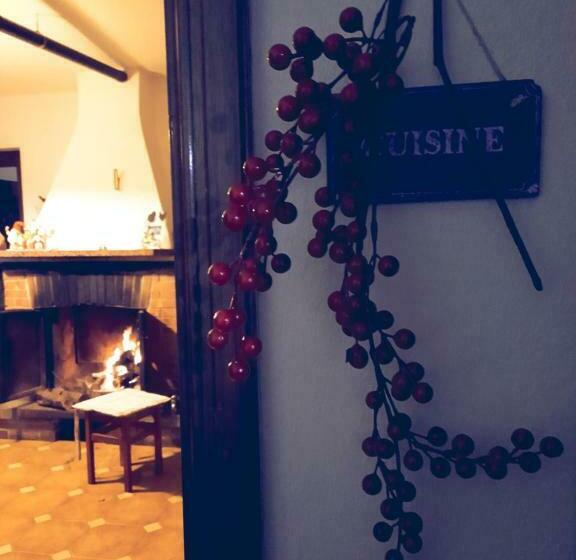 مبيت وإفطار La Gallina Nel Castello Citr Oo9002 Beb Oo11