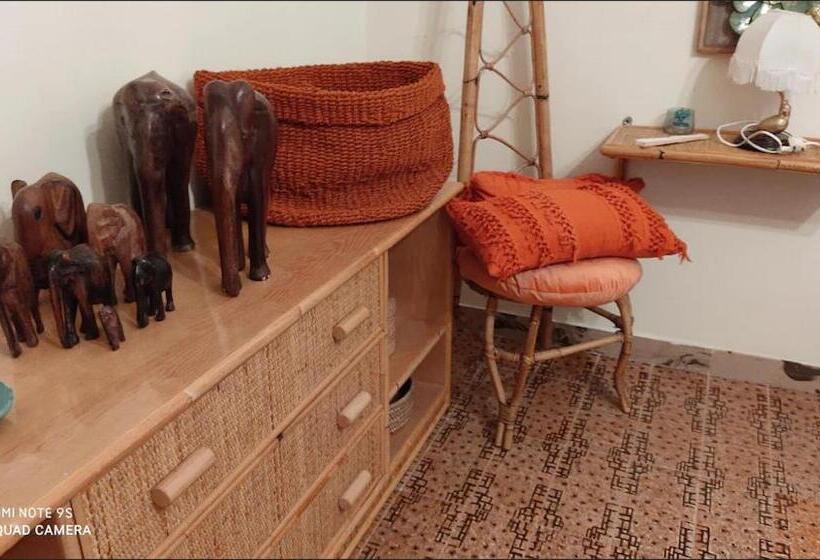 مبيت وإفطار La Gallina Nel Castello Citr Oo9002 Beb Oo11