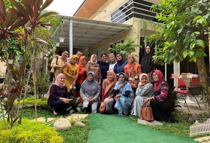 هتل Embay House & Private Pool