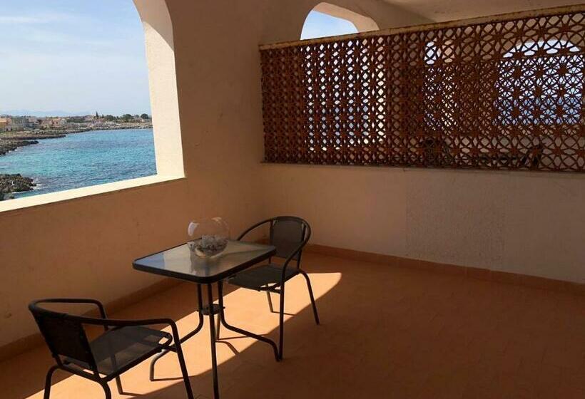 호텔 Scogliera Azzurra