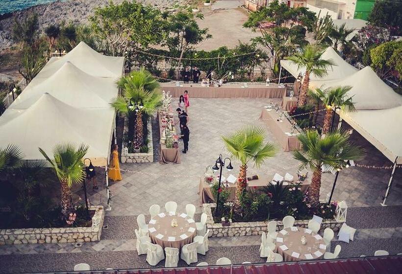 호텔 Scogliera Azzurra