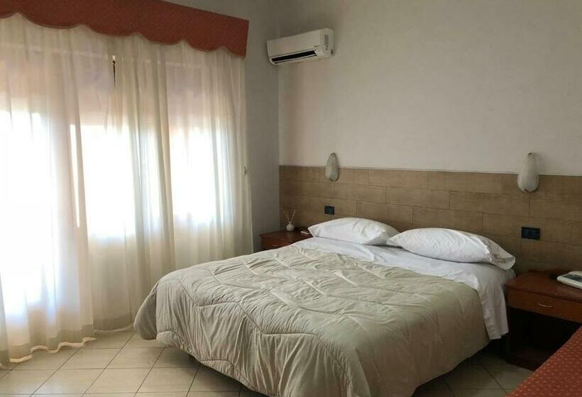 호텔 Scogliera Azzurra