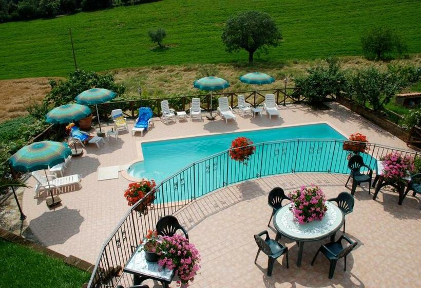 فندق Macchiapiana