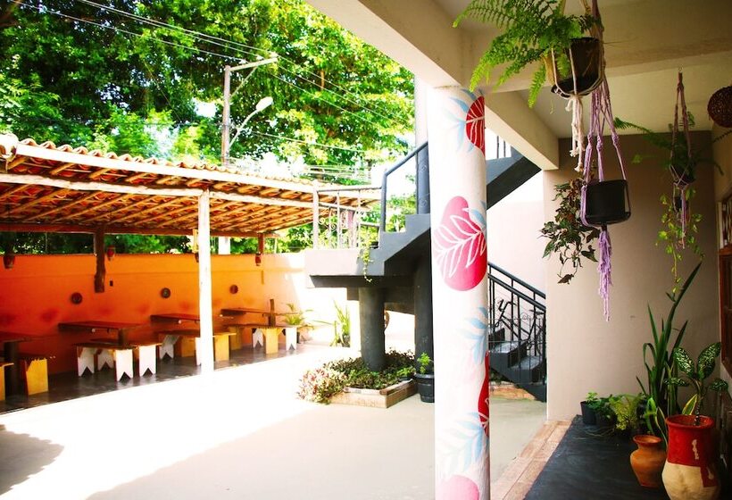 فندق Santo Hostel