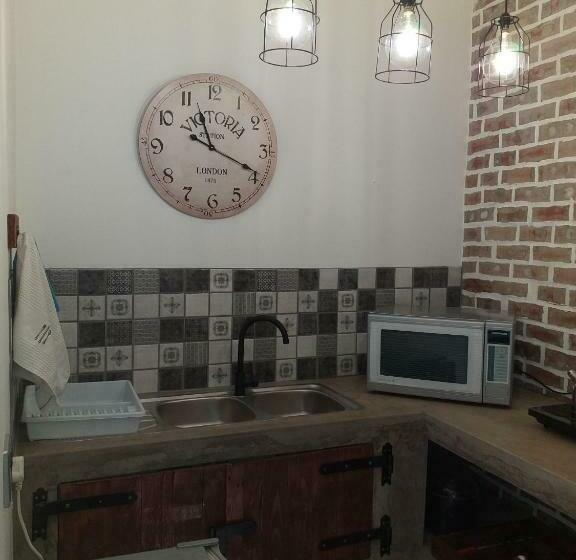 بنسيون 19 On Micro Avenue