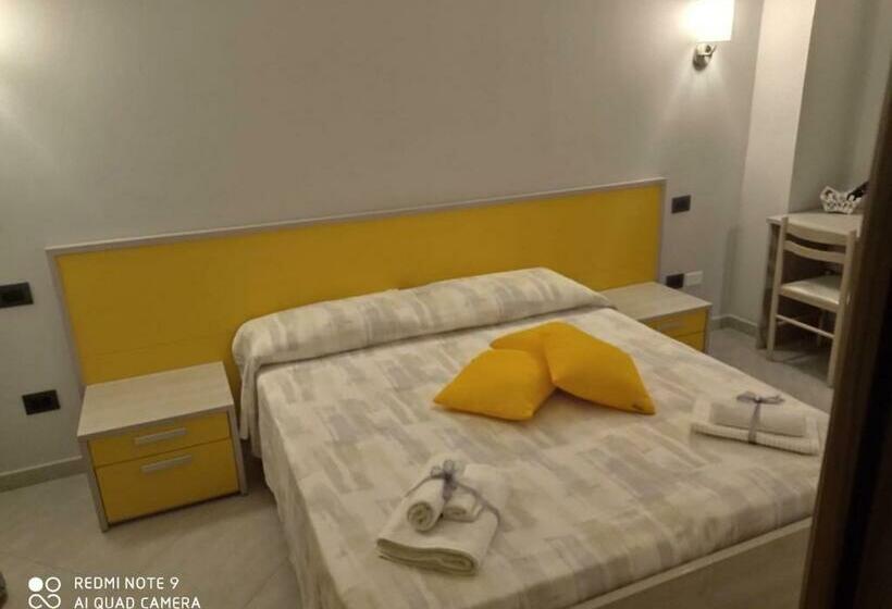 פנסיון Affittacamere Borgata Marina