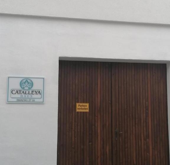 פנסיון Catalleya Haus