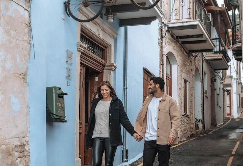 ペンション Lazaros Stonehouse