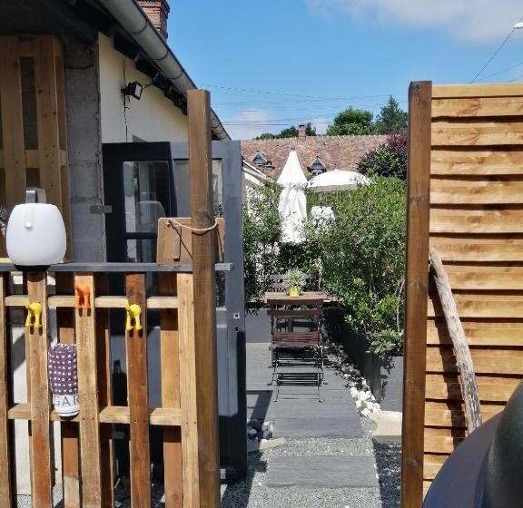 بنسيون Le Clos Du 51   Chambres D Hôtes