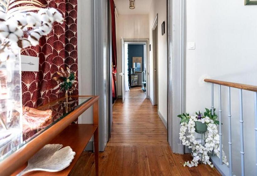 پانسیون Le Henri Ii