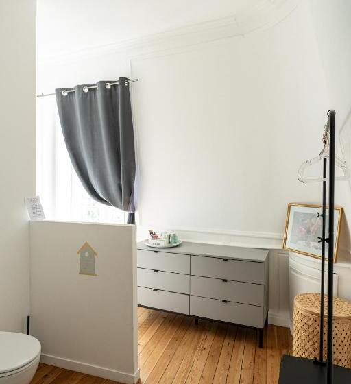 پانسیون Le Henri Ii