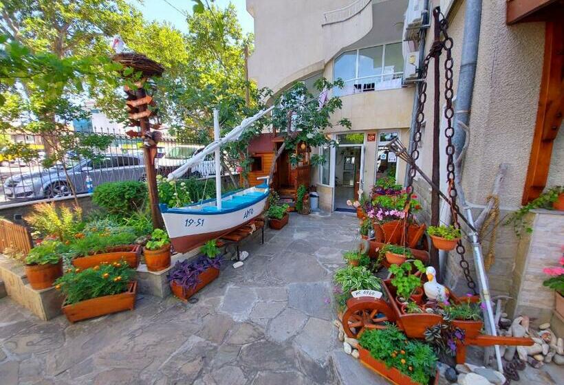 膳宿费 Sea Nesebar