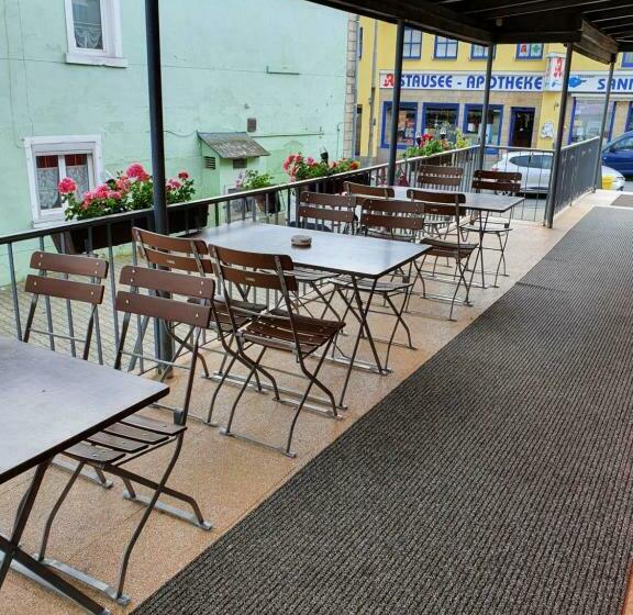 호스텔 Gästehaus Weißes Lamm Monteurzimmer