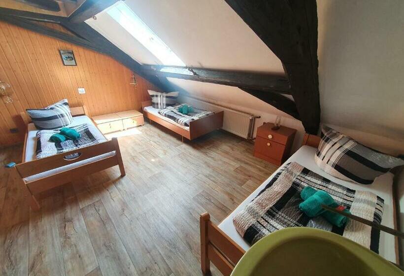 호스텔 Gästehaus Weißes Lamm Monteurzimmer