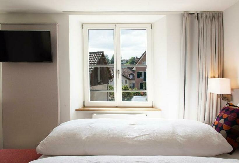 הוסטל Haus Am Schlossberg