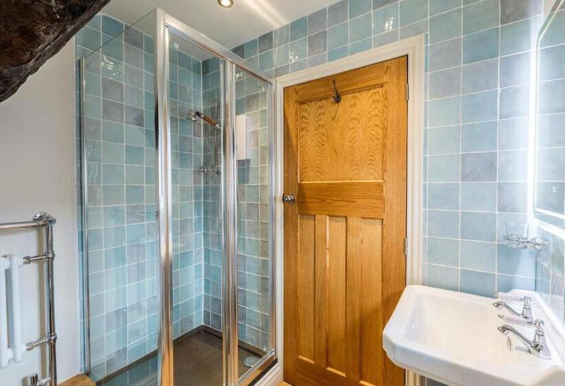 旅馆 The Spirit Vaults