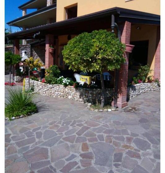 B&b L Oasi Del Vulture