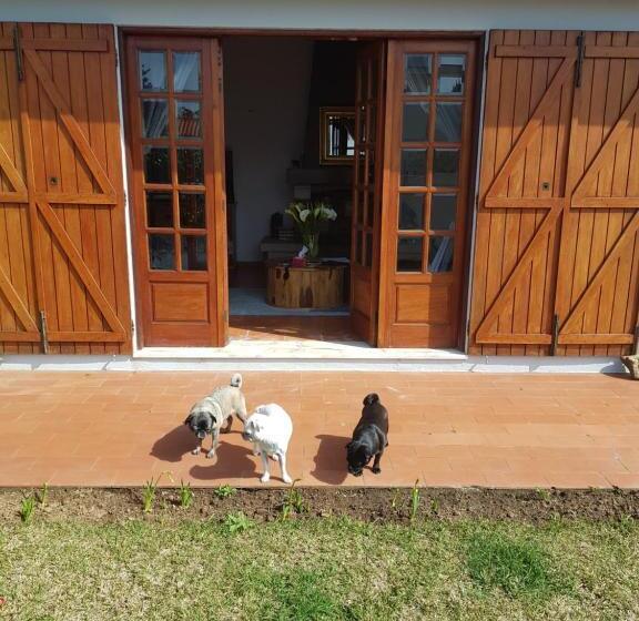 צימר Beachwalk Guesthouse