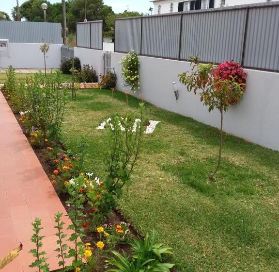 צימר Beachwalk Guesthouse