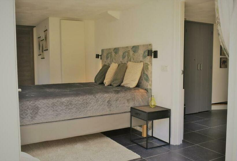 Bed and Breakfast Bzonderb Callantsoog