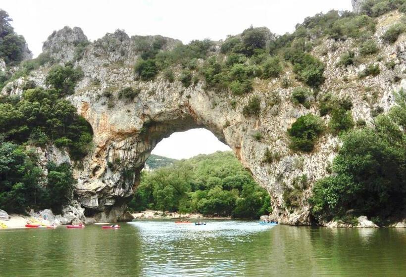 Bed and Breakfast L Oustau Bonur