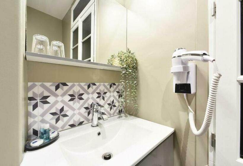 مبيت وإفطار La Cour Des Grands