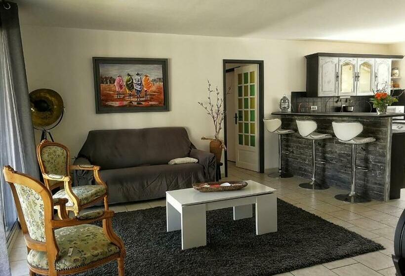 住宿加早餐  La Petite Source